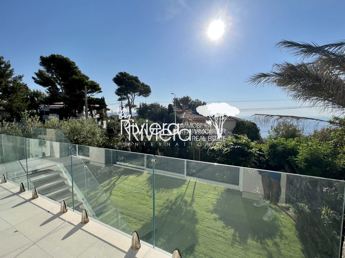 Villa in Nord, Cavalaire-sur-Mer, France 5 - 17023129