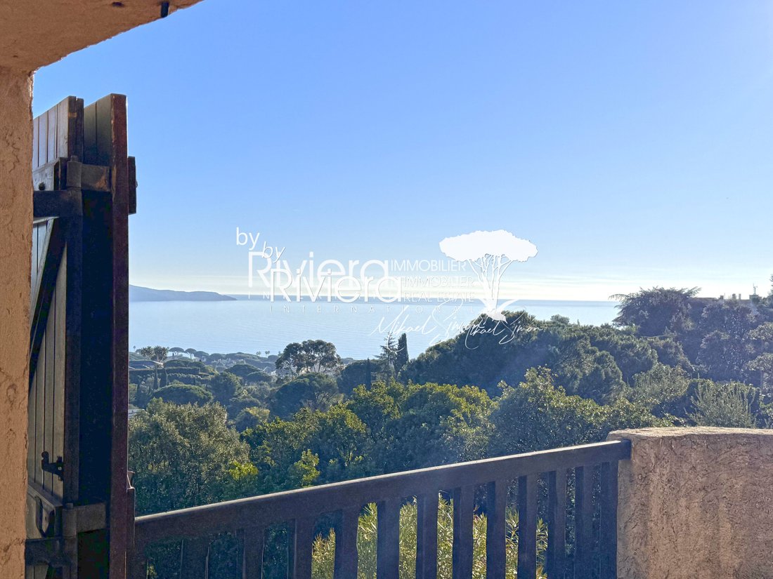 Villa in Nord, Cavalaire-sur-Mer, France 3 - 15389931