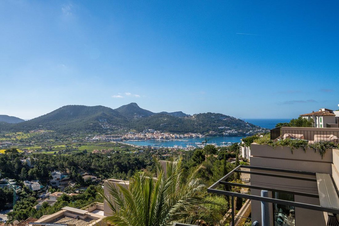 Chalet in Port d'Andratx, Andratx, Balearic Islands 1 - 18242047