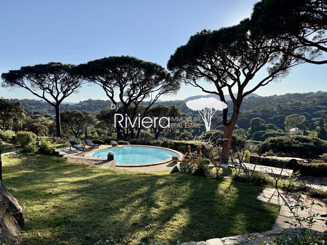 Estate in La Croix-Valmer, Provence-Alpes-Côte d'Azur, France 4 - 17632509