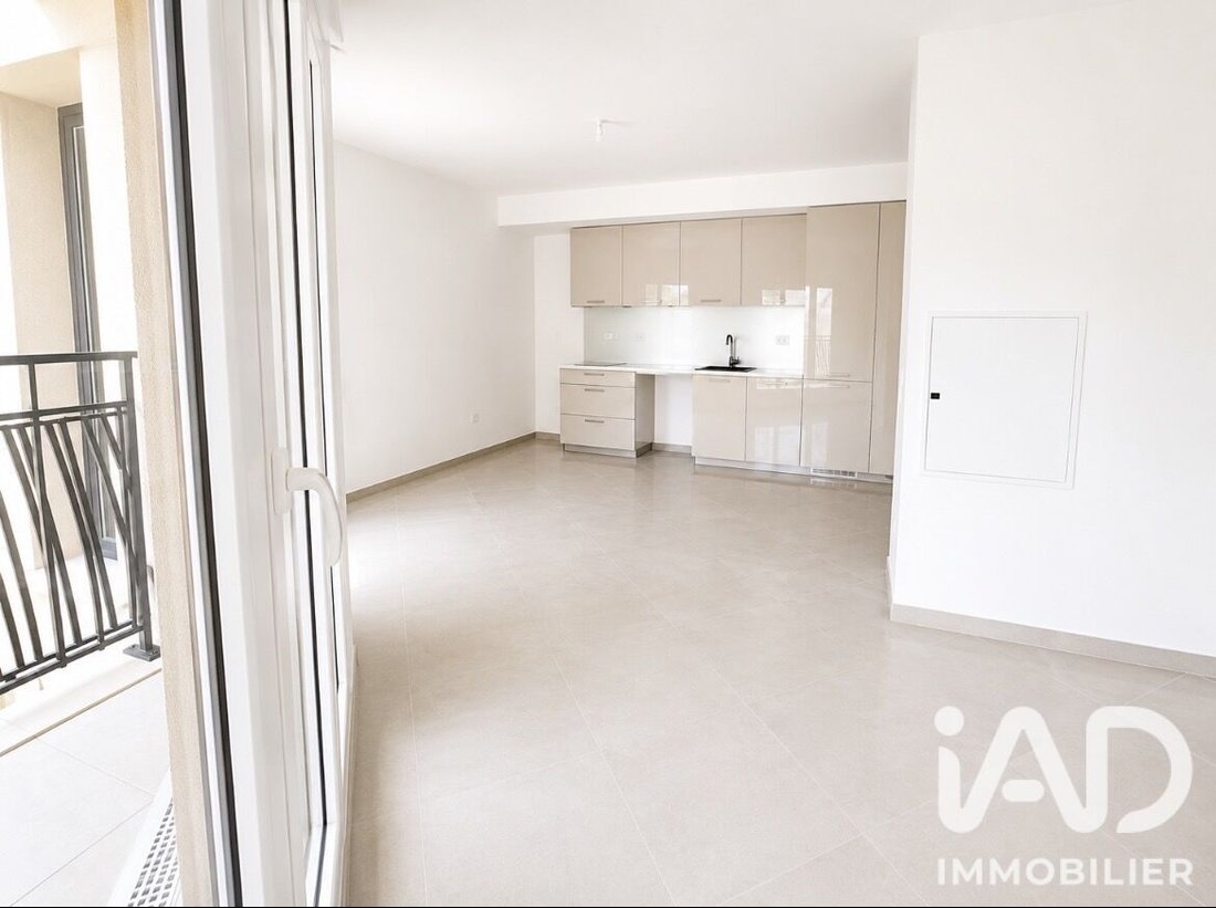 Apartment in La Prairie des Presles, Le Perreux-sur-Marne, France 3 - 18246520