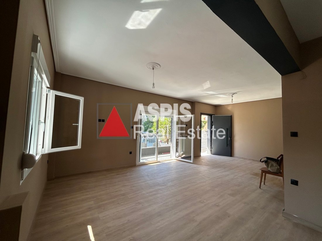 House in Argyroupoli, Attica, Greece 1 - 18236105