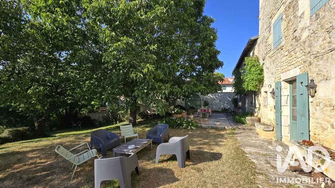 House in Niort, Nouvelle-Aquitaine, France 2 - 18247141