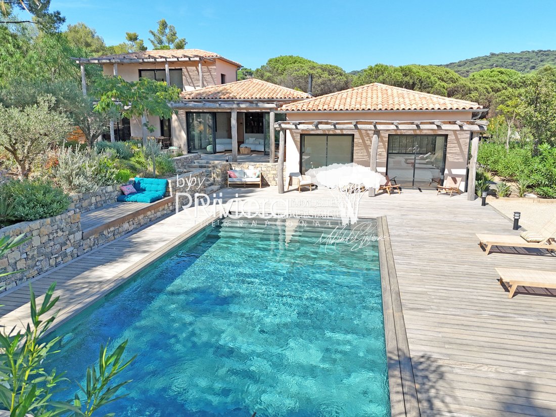 Estate in La Croix-Valmer, Provence-Alpes-Côte d'Azur, France 4 - 16170777