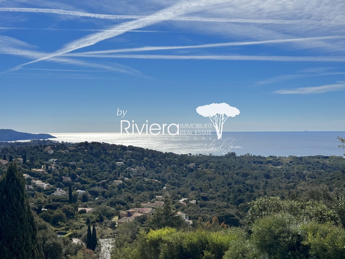 Villa in La Croix-Valmer, Provence-Alpes-Côte d'Azur, France 4 - 17562477