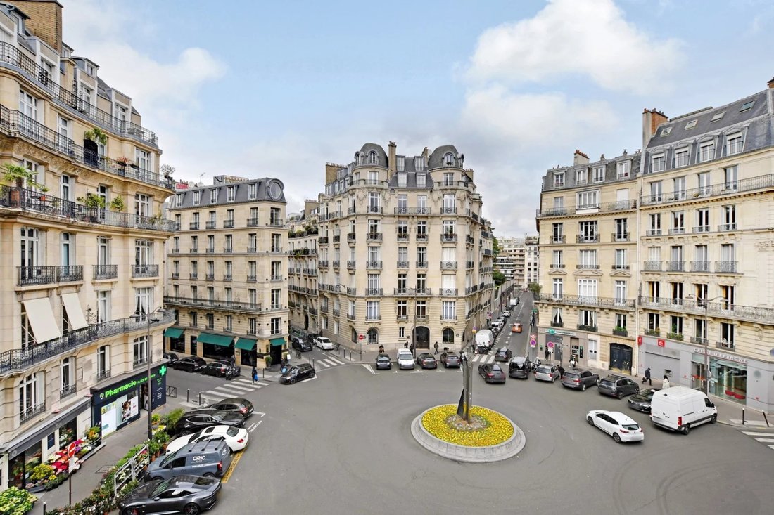Apartment in Bois de Boulogne, Paris 16e Arrondissement, Paris 1 - 18237046