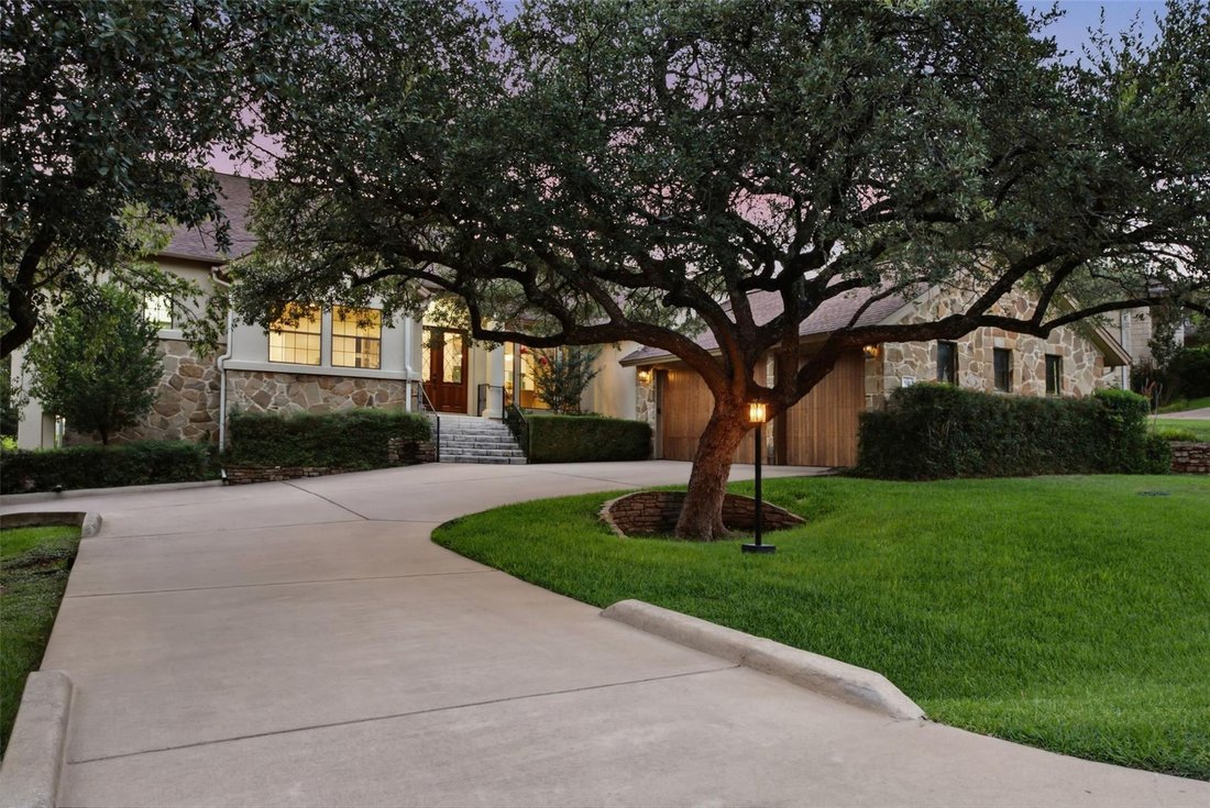 House in The Hills, Texas, United States 1 - 18244051