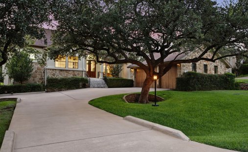 House in The Hills, Texas, United States 1