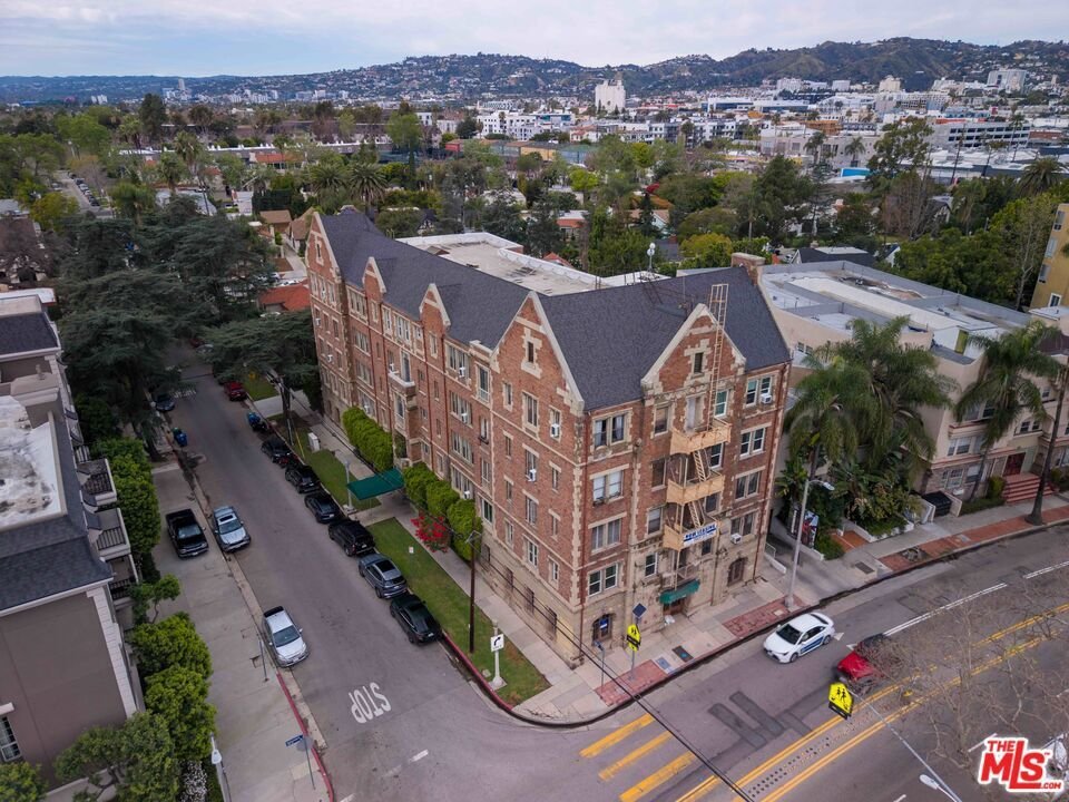 Los Angeles, California, United States 1 - 18245015