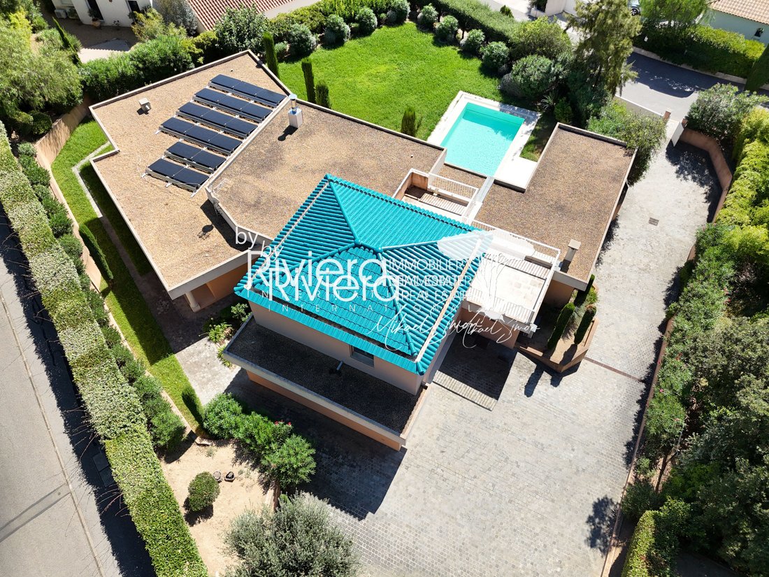 Villa in Nord, Cavalaire-sur-Mer, France 4 - 16132236