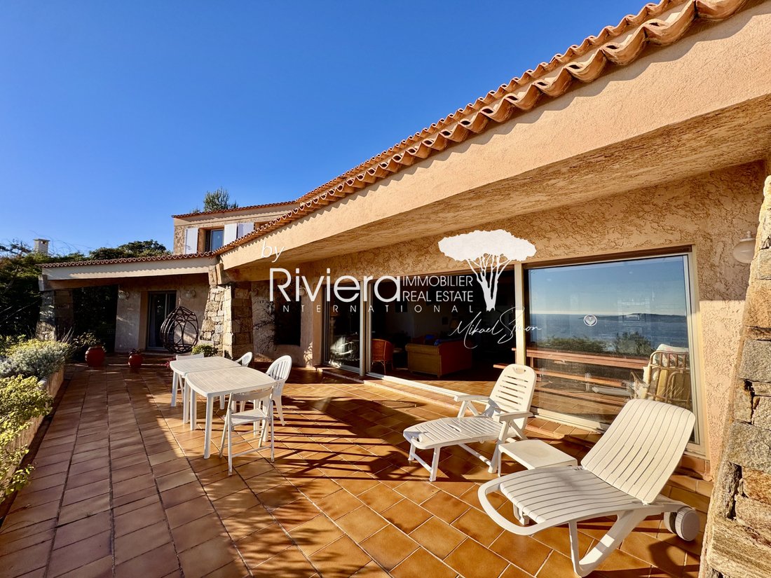 Villa in Nord, Cavalaire-sur-Mer, France 5 - 16981007
