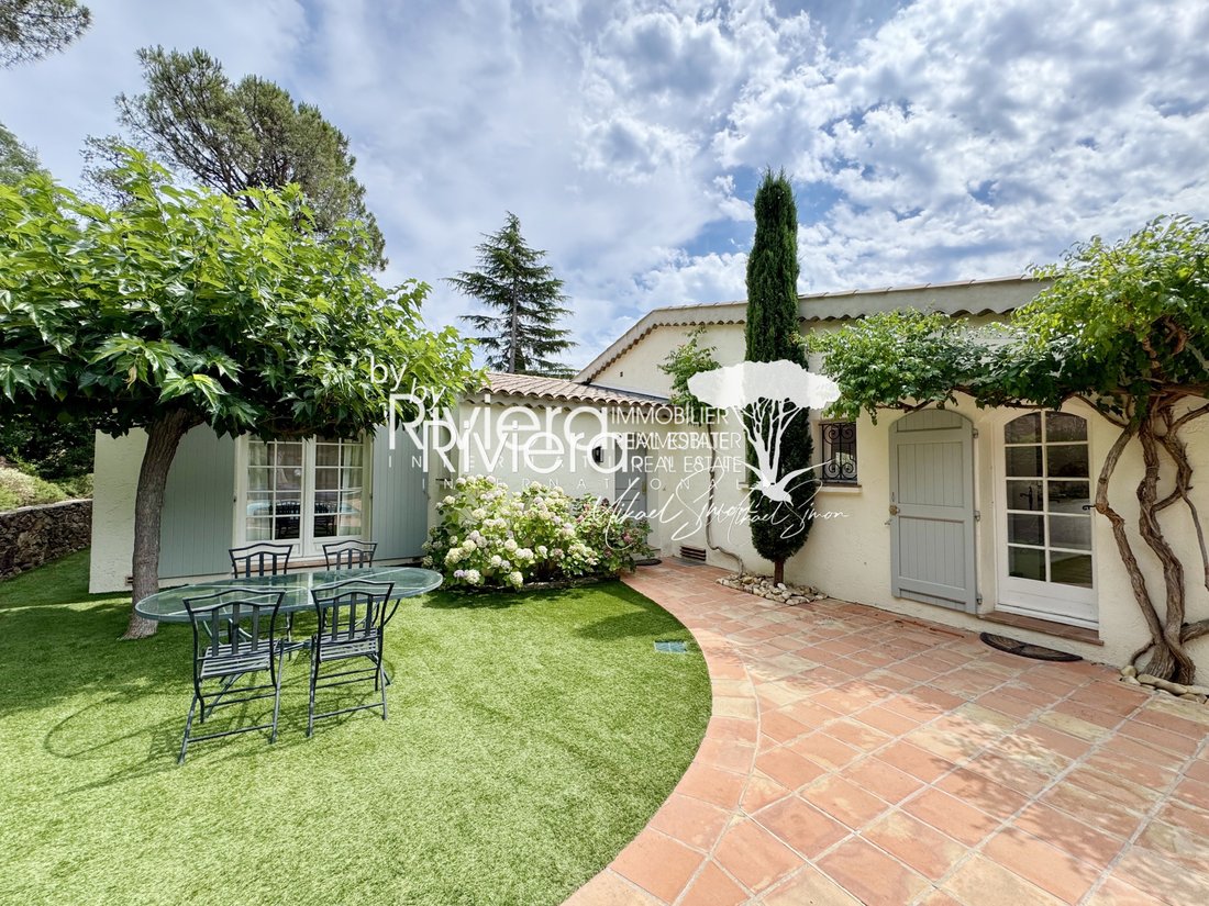 Villa in Nord, Cavalaire-sur-Mer, France 5 - 15983982