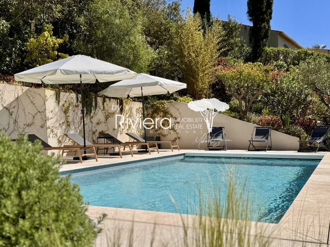 Villa in Nord, Cavalaire-sur-Mer, France 2 - 17066052