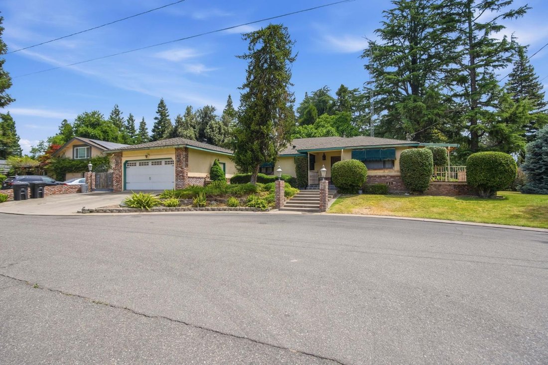 House in Oakdale, California, United States 1 - 17930887