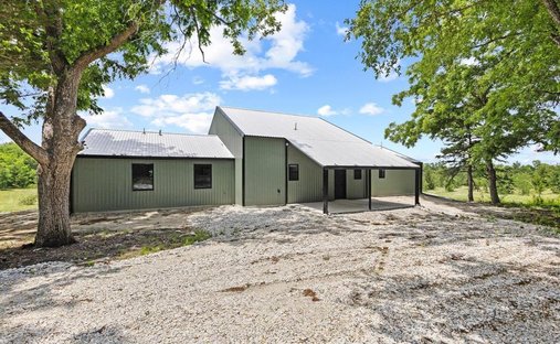 House in Sumner, Texas, United States 1