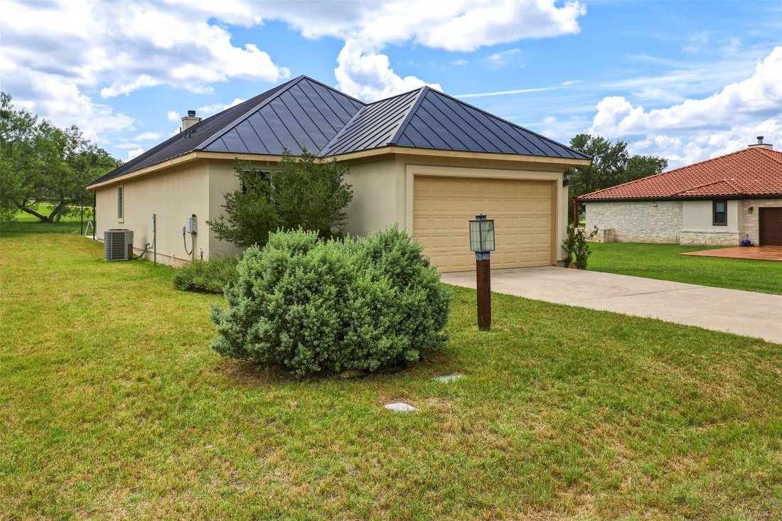 House in Horseshoe Bay, Texas, United States 1 - 18244123