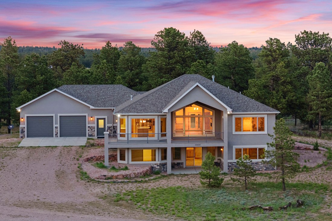 House in Colorado Springs, Colorado, United States 2 - 18239708