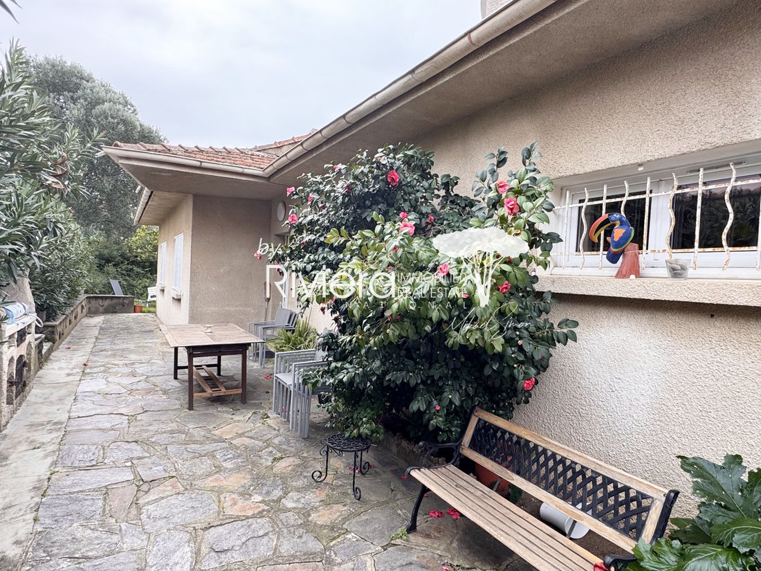 Villa in Nord, Cavalaire-sur-Mer, France 5 - 17247445