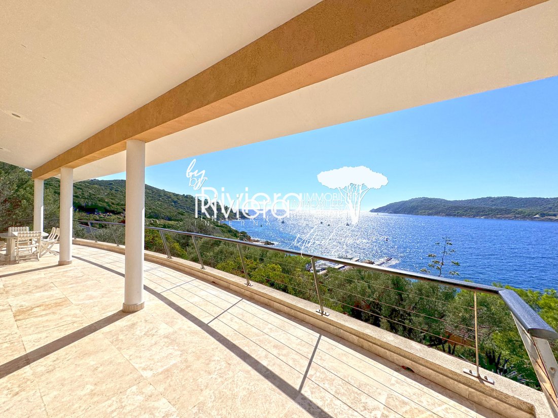 Villa in Hyeres, Provence-Alpes-Côte d'Azur, France 1 - 15390005