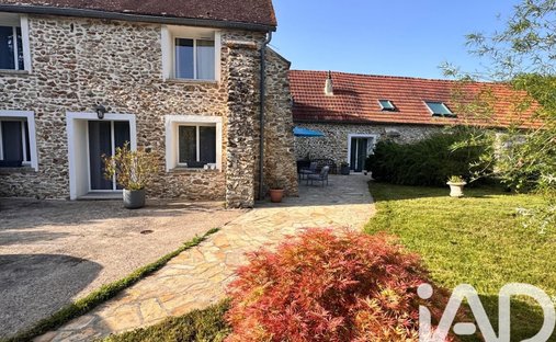 House in Vieille-Eglise-en-Yvelines, Ile-de-France, France 1