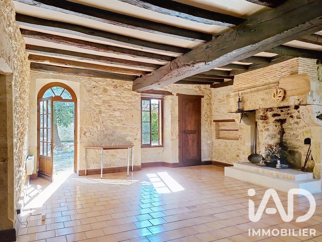 House in Gensac, Nouvelle-Aquitaine, France 2 - 18246469