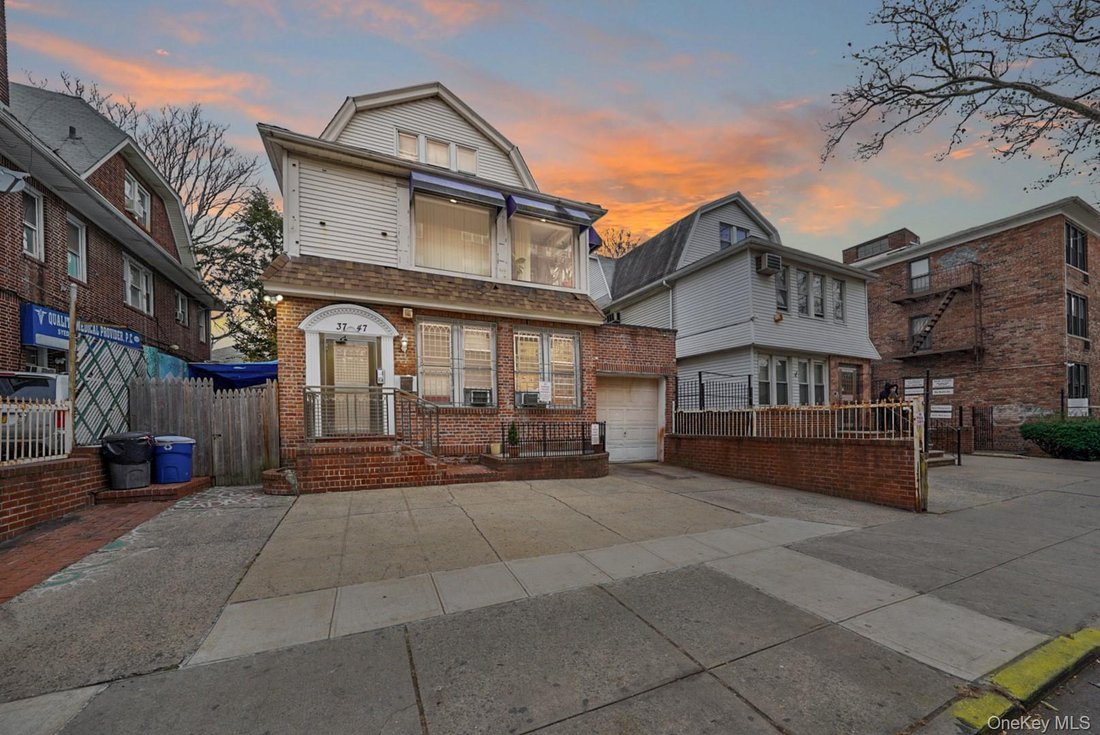 House in New York, New York, United States 2 - 18244659