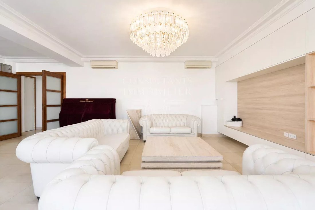 Apartment in Muette Sud, Paris 16e Arrondissement, Paris 5 - 17797494