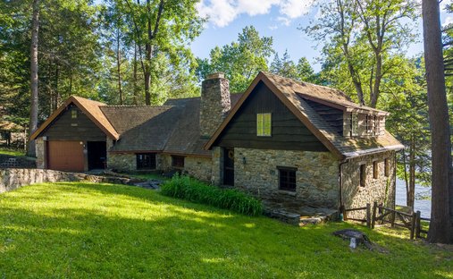 House in New Milford, Connecticut, United States 1