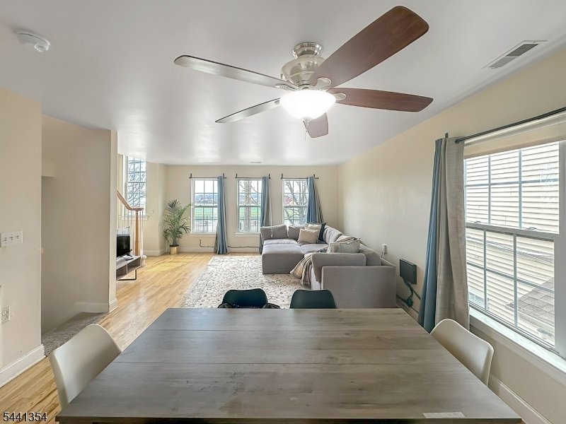 House in Elizabeth, New Jersey, United States 3 - 18238741