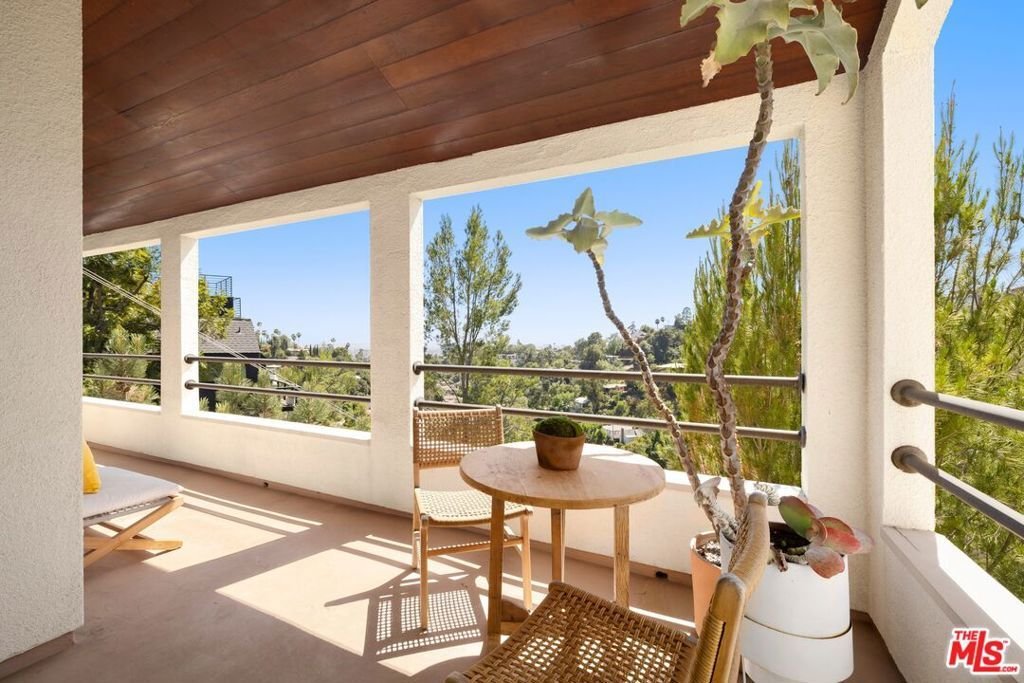 House in Los Angeles, California, United States 3 - 18245108