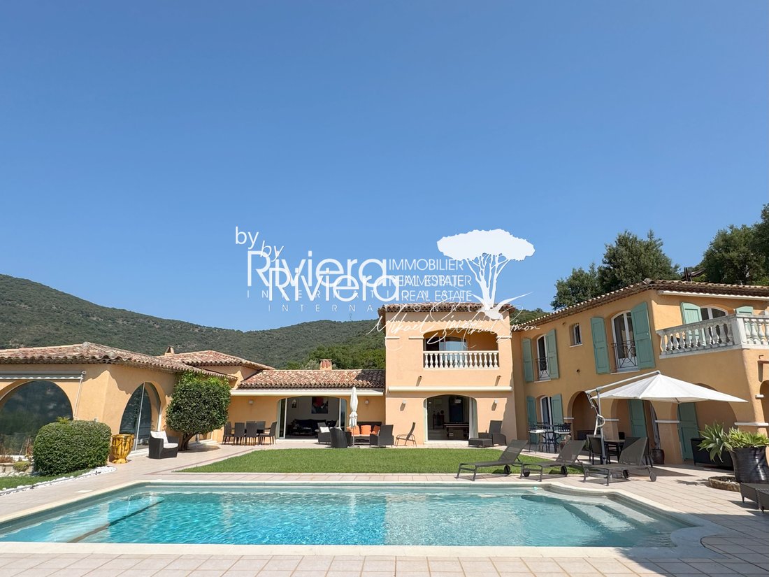 Estate in Nord, Cavalaire-sur-Mer, France 5 - 16108430