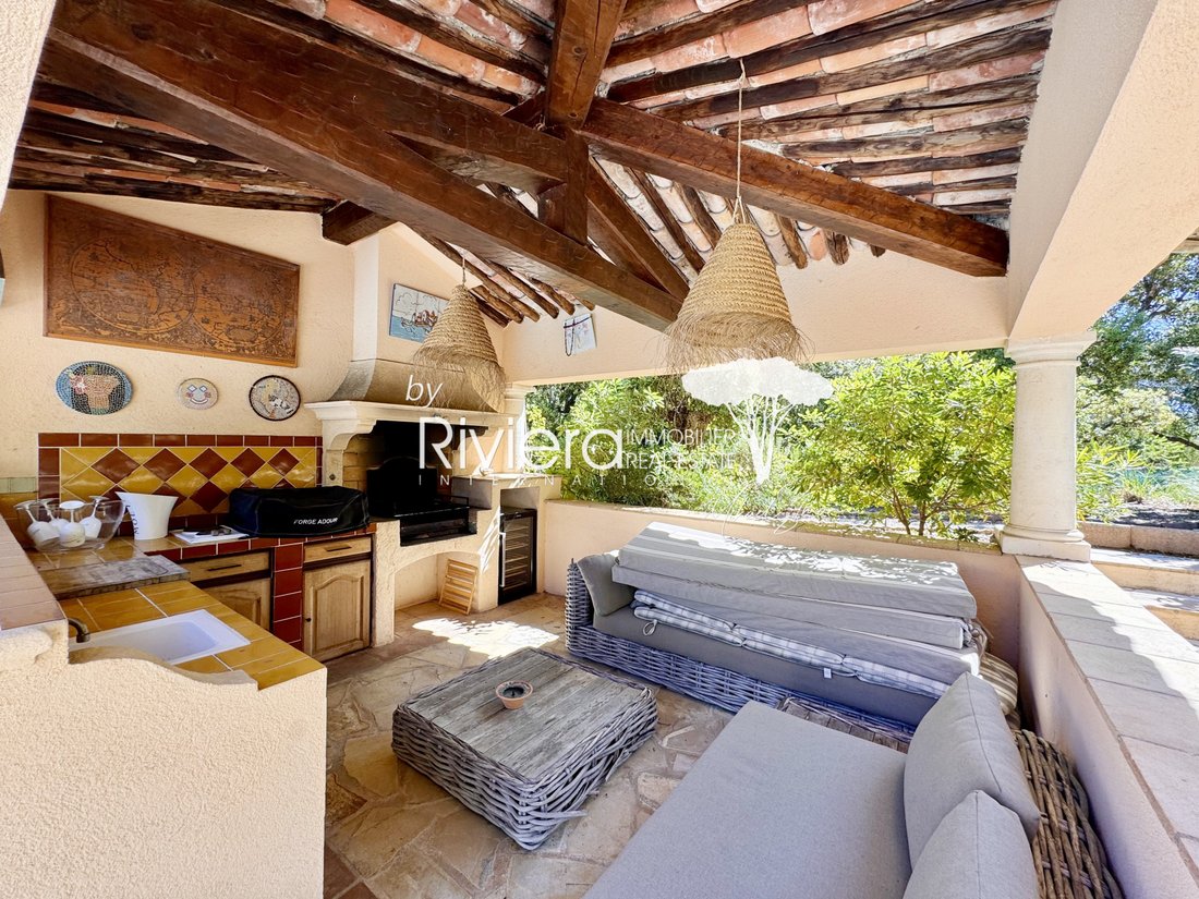 Villa in La Croix-Valmer, Provence-Alpes-Côte d'Azur, France 4 - 17896409