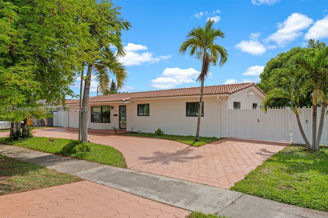 House in Miami Lakes, Florida, United States 1 - 18241469