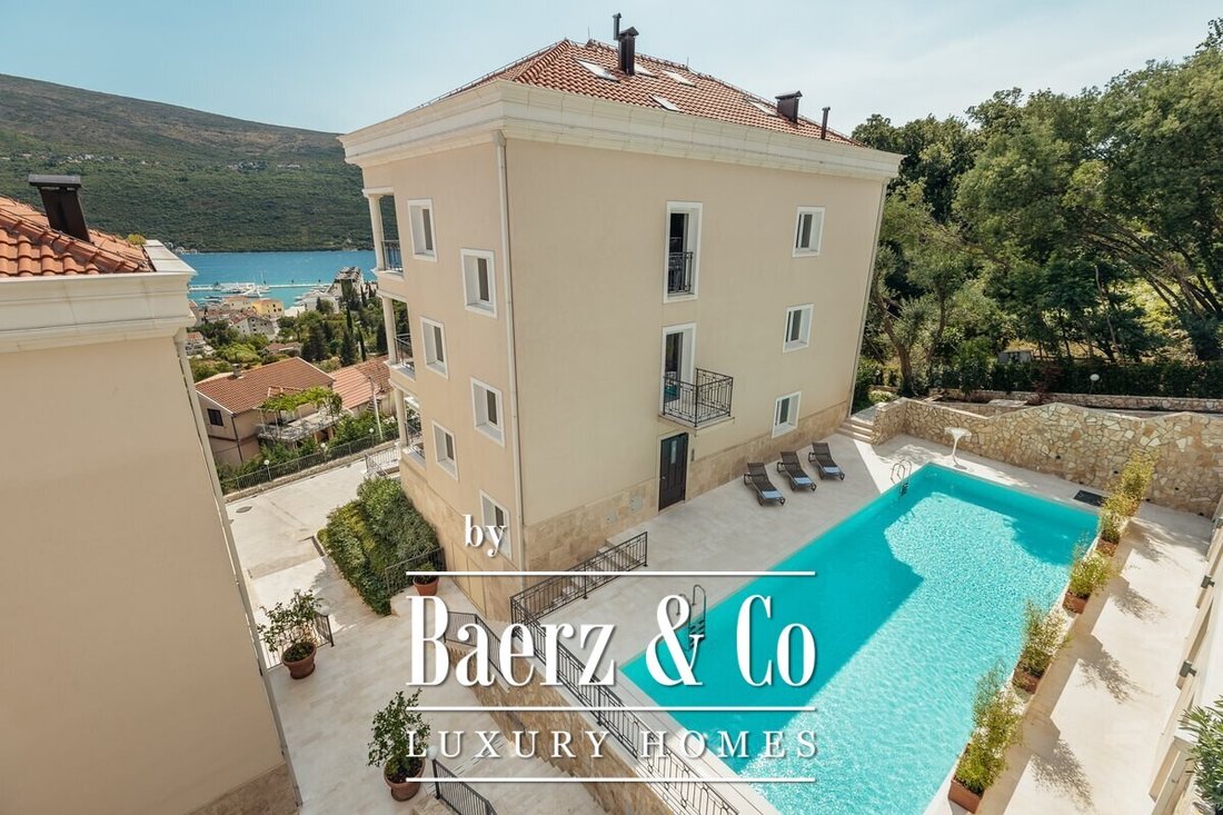 Penthouse in Herceg Novi, Herceg Novi Municipality, Montenegro 4 - 18245329