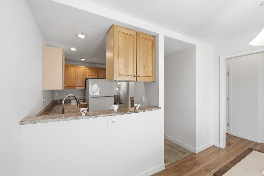 Condo in Hudson, Massachusetts, United States 4 - 18238705