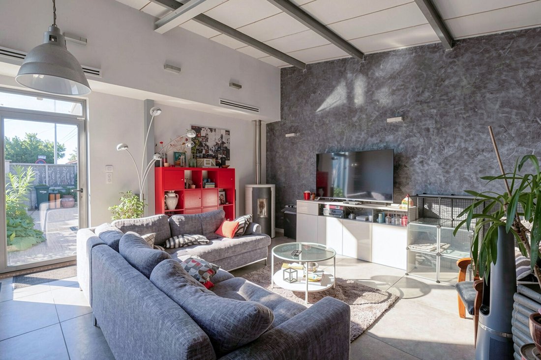 Villa in Bron, Auvergne-Rhône-Alpes, France 3 - 18239843