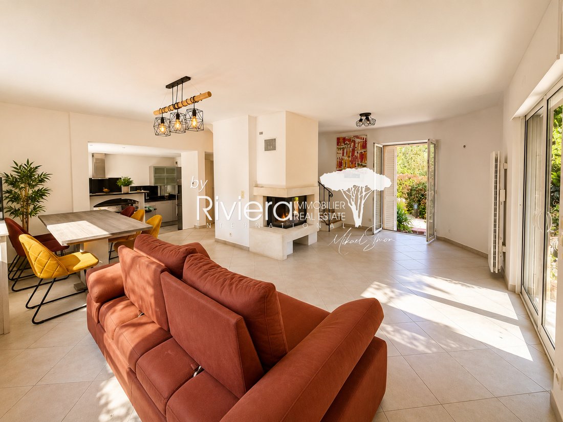 Villa in Nord, Cavalaire-sur-Mer, France 5 - 18072485