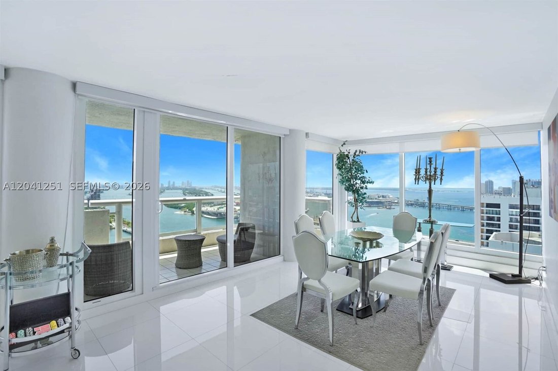 Condo in Miami, Florida, United States 3 - 18241443