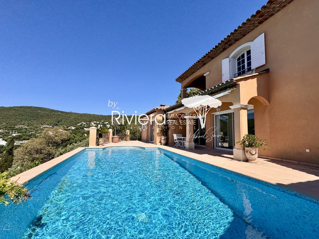 Villa in La Croix-Valmer, Provence-Alpes-Côte d'Azur, France 3 - 17844463