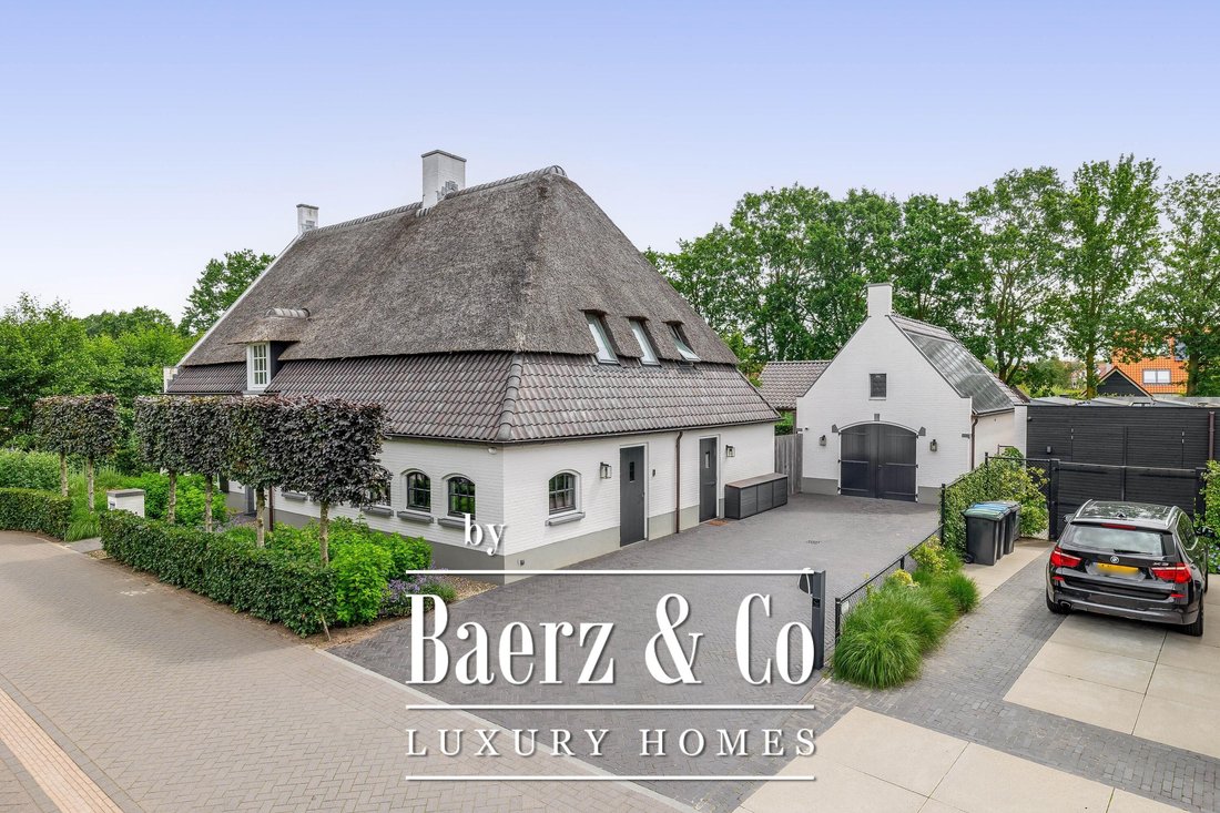 Villa in Helmond, North Brabant, Netherlands 5 - 17612598