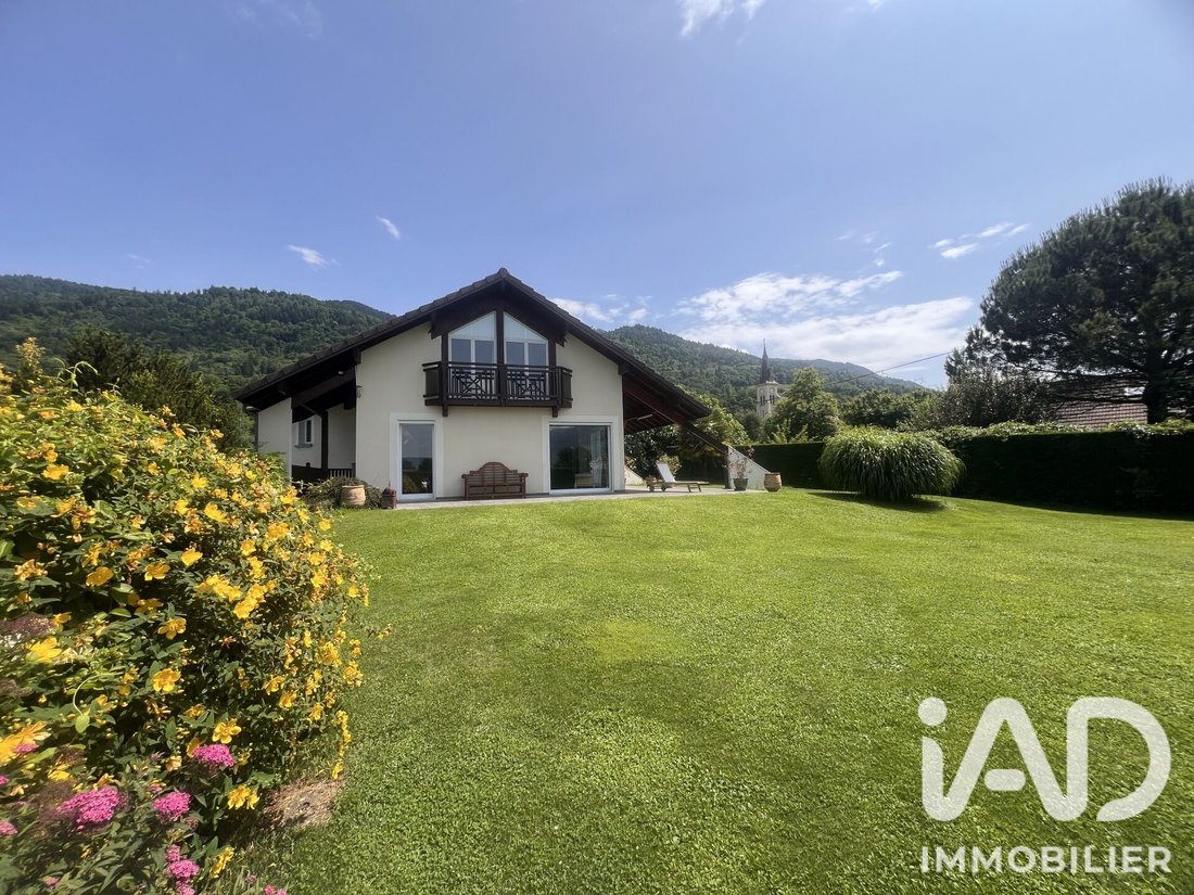 Casa a Arrondissement di Grenoble, Auvergne-Rodano-Alpi, Francia 1 - 18247265