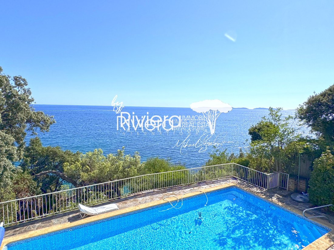 Estate in La Croix-Valmer, Provence-Alpes-Côte d'Azur, France 4 - 15390105