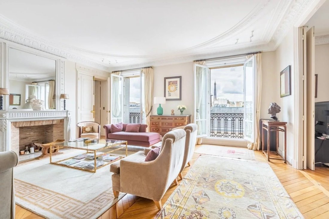 Apartment in Bois de Boulogne, Paris 16e Arrondissement, Paris 2 - 18237088