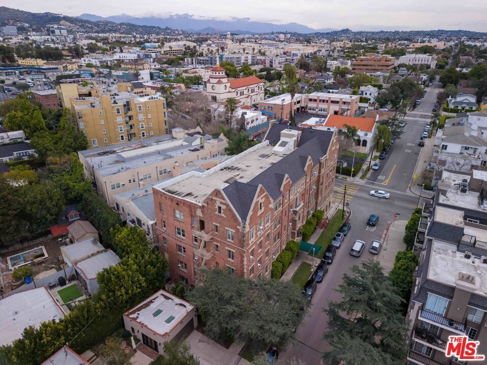 Los Angeles, California, United States 5 - 18245015