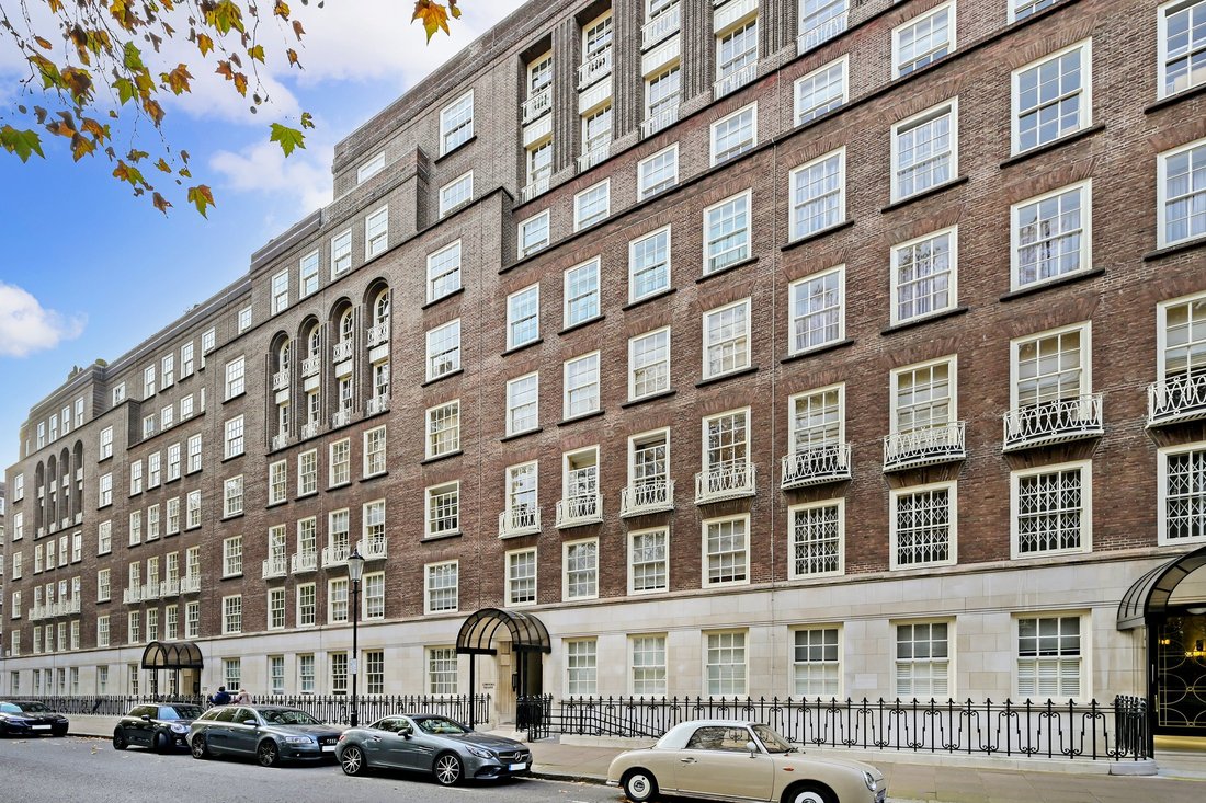 Apartment in Belgravia, Westminster, England 1 - 18242087