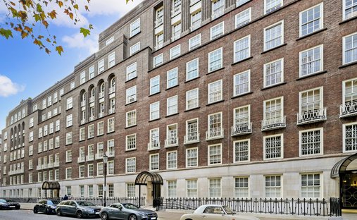 Apartment in Belgravia, Westminster, England 1