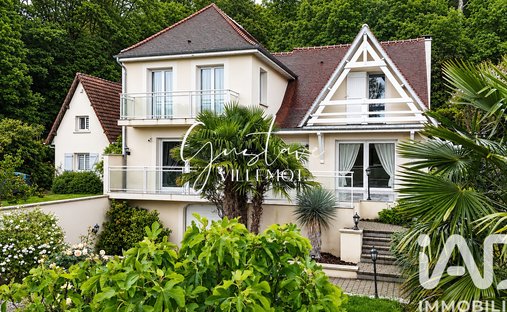 House in Bellefontaine, Ile-de-France, France 1