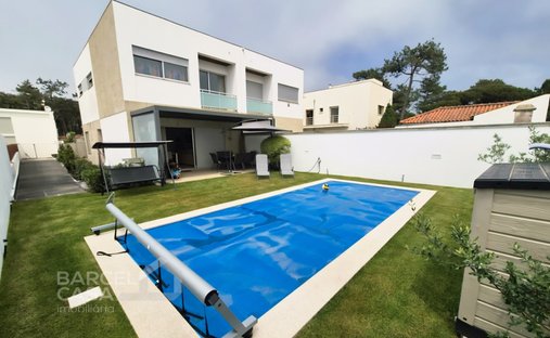Casa a Apulia e Fao, Braga, Portogallo 1
