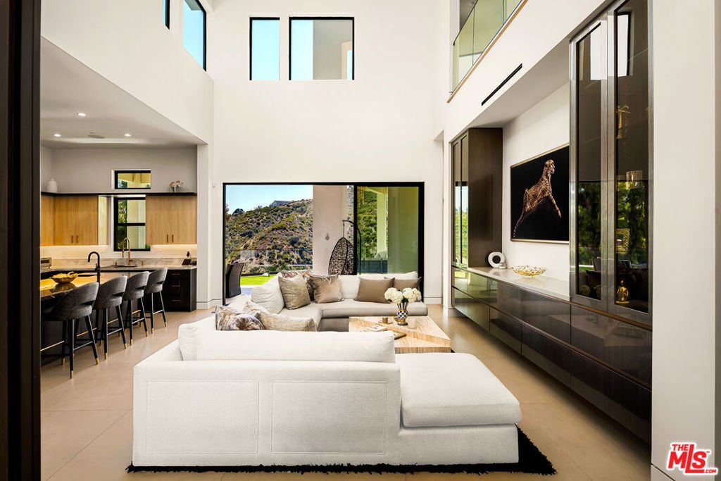 House in Los Angeles, California, United States 4 - 18245077
