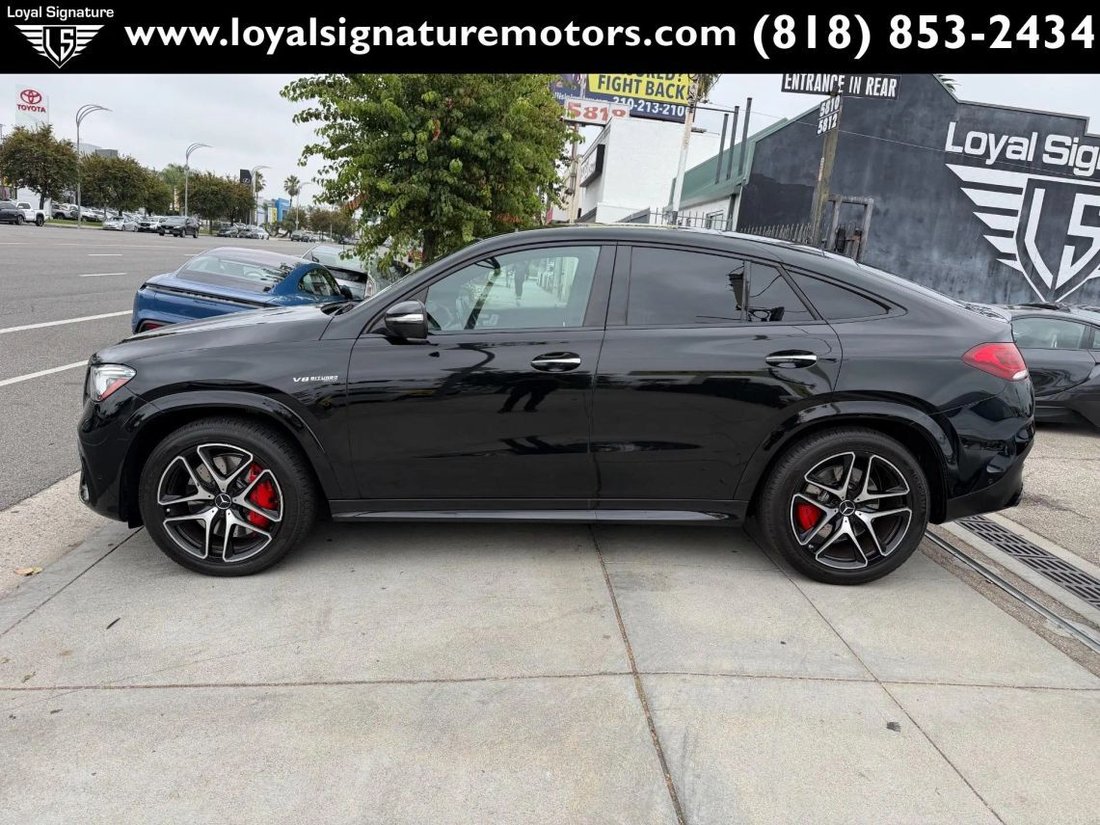 Suv in Van Nuys, CA, United States 4 - 18240686